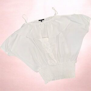 •XOXO•IVORY OFF-THE-SHOULDERS RUFFLE SMOCKED CROCHET DETAIL FLOWY BLOUSE MED